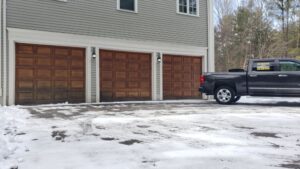 Best Cold Weather Maintenance - 2024-01-30-33682-small-garage door winter workiz 1254